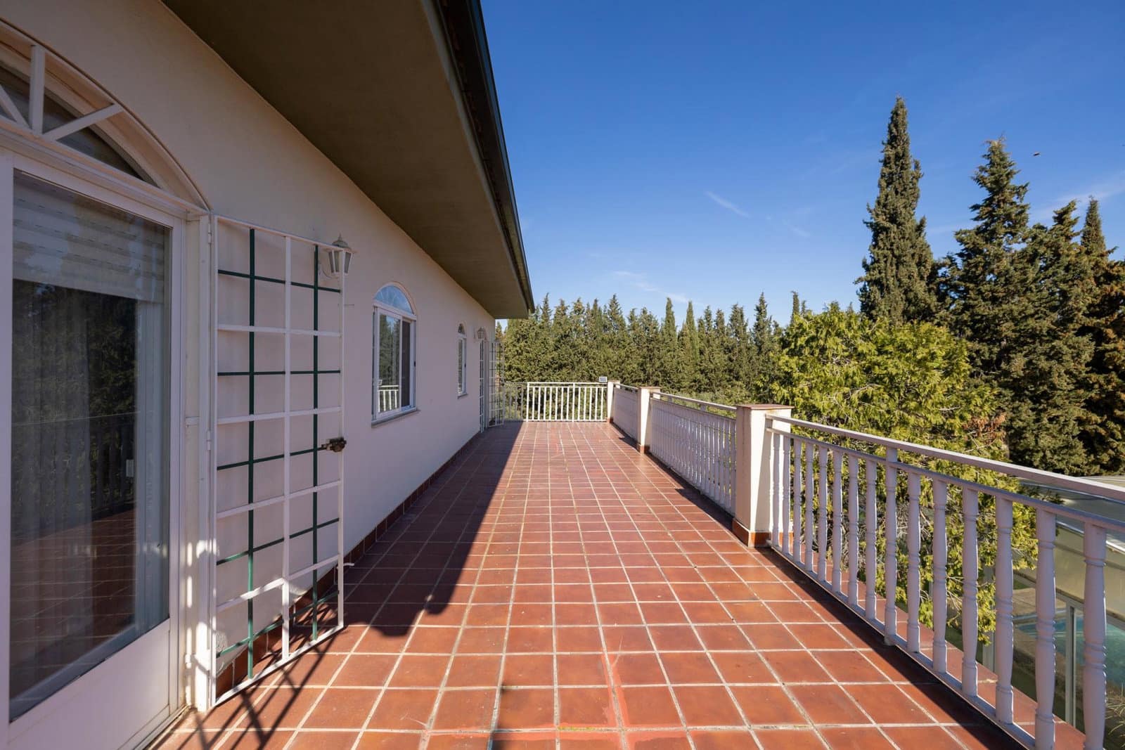 8 bedroom Villa for sale in Atarfe with pool garage - € 695,000 (Ref: 9943667)