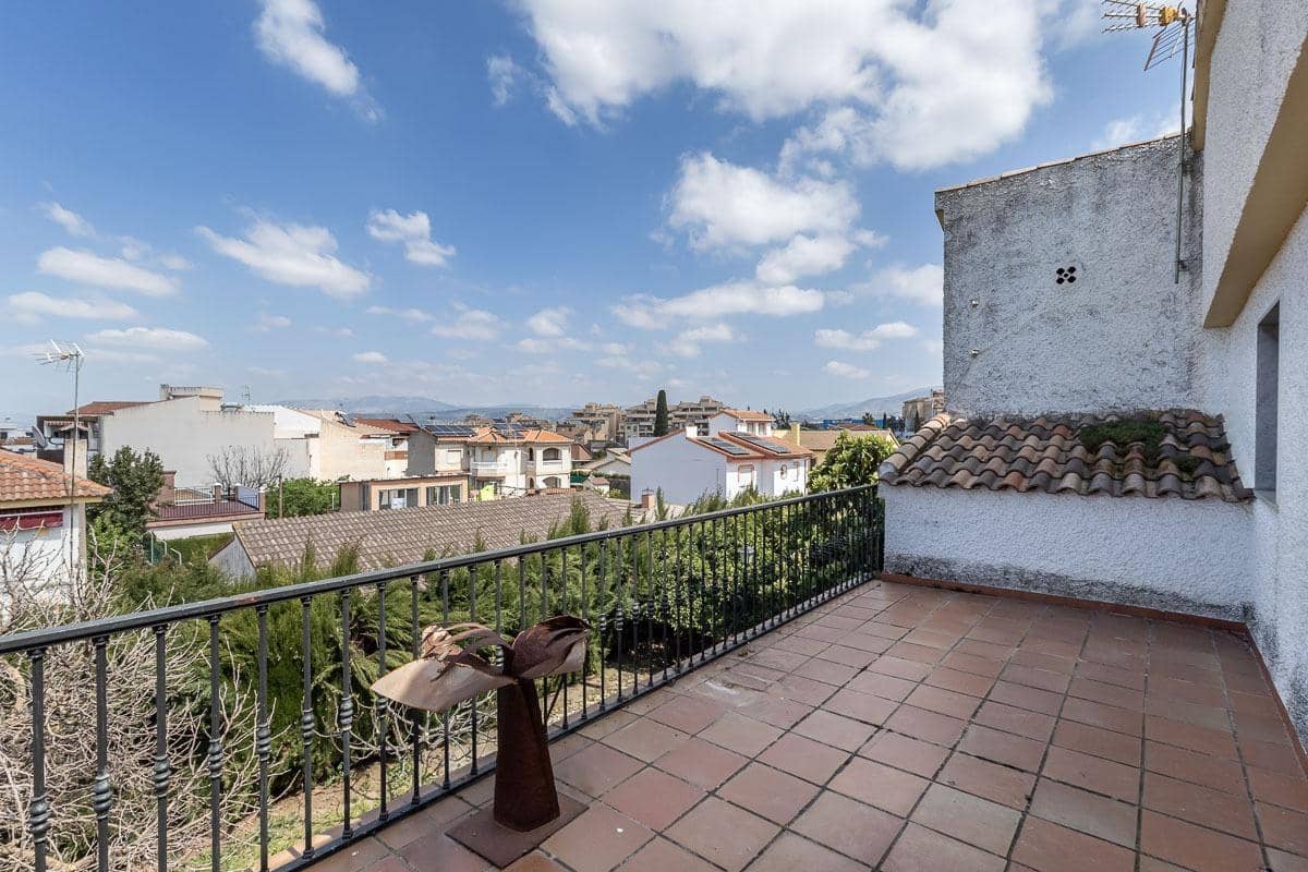 5 sypialnia Willa na sprzedaż w Ogijares z basenem garażem - 650 000 € (Ref: 9947543)
