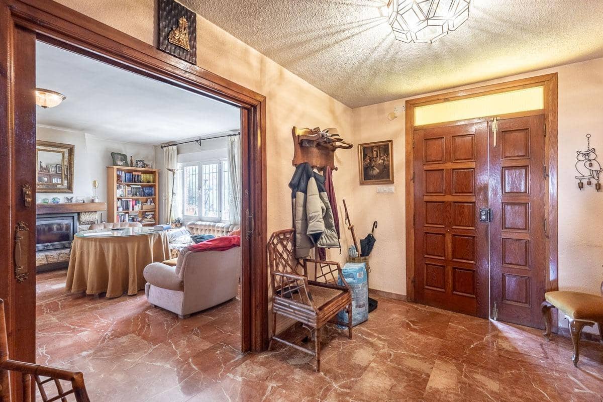 5 sypialnia Willa na sprzedaż w Ogijares z basenem garażem - 650 000 € (Ref: 9947543)