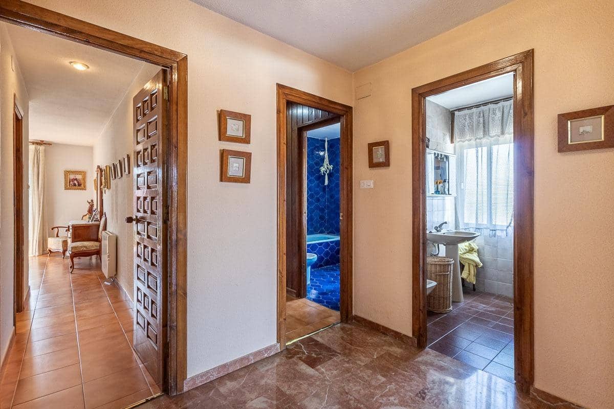 5 sypialnia Willa na sprzedaż w Ogijares z basenem garażem - 650 000 € (Ref: 9947543)