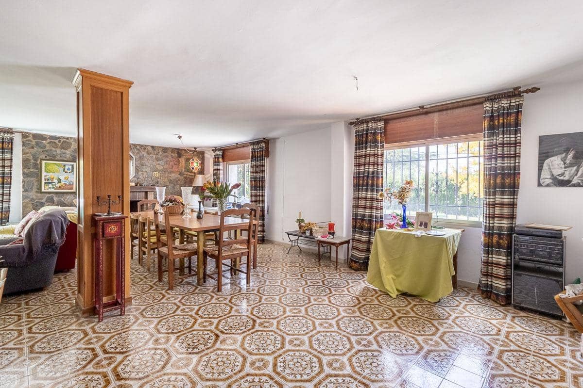 5 sypialnia Willa na sprzedaż w Ogijares z basenem garażem - 650 000 € (Ref: 9947543)