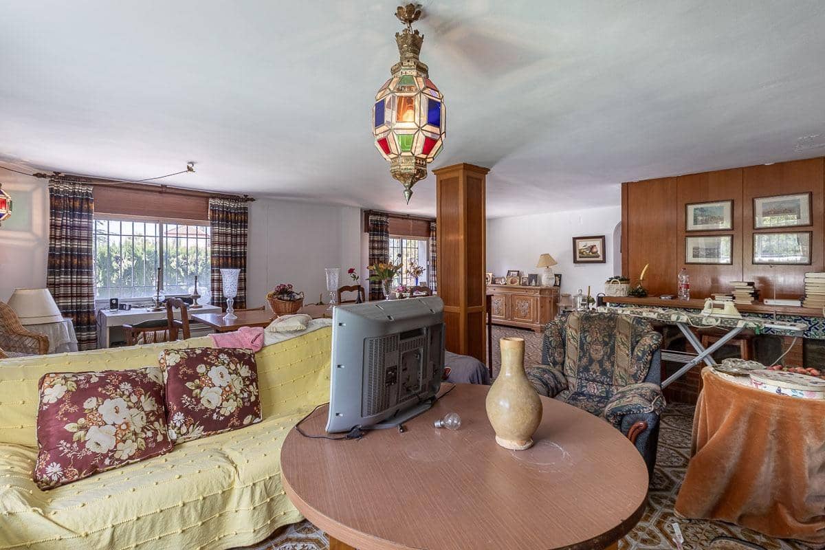 5 sypialnia Willa na sprzedaż w Ogijares z basenem garażem - 650 000 € (Ref: 9947543)