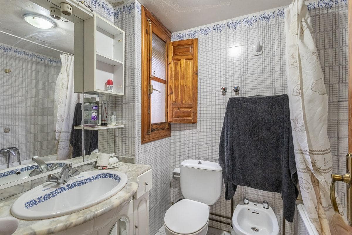 4 makuuhuone Huvila myytävänä paikassa Granada kaupunki - 299 000 € (Ref: 9947544)