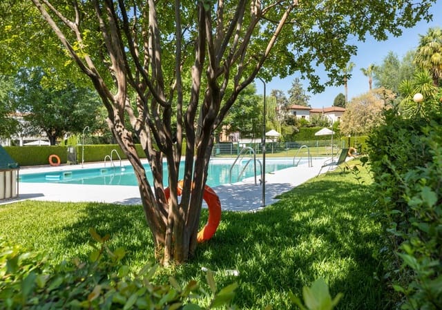 4 sovrum Villa till salu i Albolote med pool - 359 000 € (Ref: 9949453)