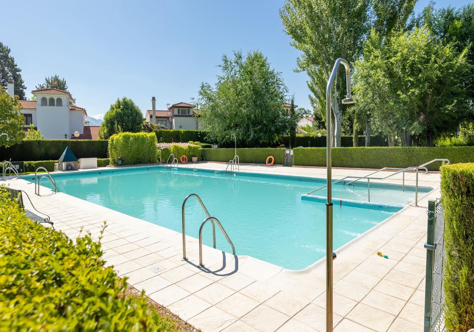 4 sovrum Villa till salu i Albolote med pool - 359 000 € (Ref: 9949453)