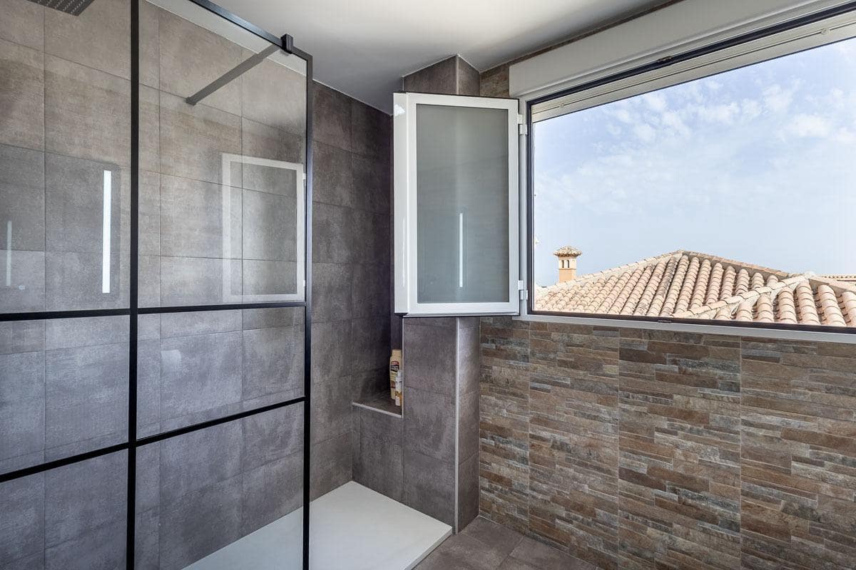 3 bedroom Villa for sale in Monachil with garage - € 310,000 (Ref: 9949454)