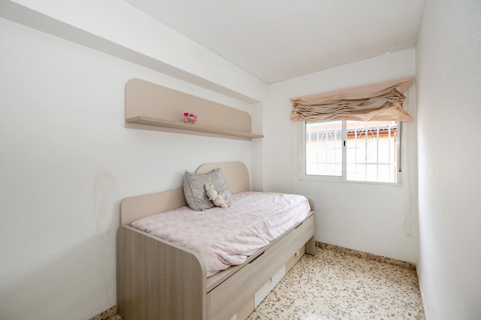 4 sypialnia Dom szeregowy na sprzedaż w Atarfe z garażem - 164 000 € (Ref: 9949455)
