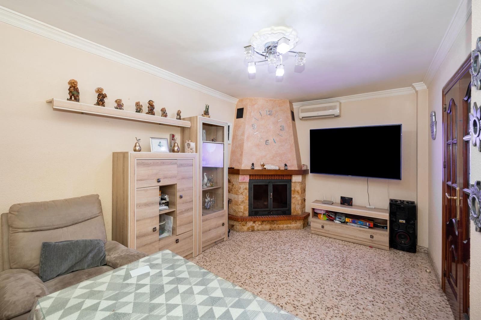 4 sypialnia Dom szeregowy na sprzedaż w Atarfe z garażem - 164 000 € (Ref: 9949455)