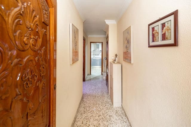4 sypialnia Dom szeregowy na sprzedaż w Atarfe z garażem - 164 000 € (Ref: 9949455)