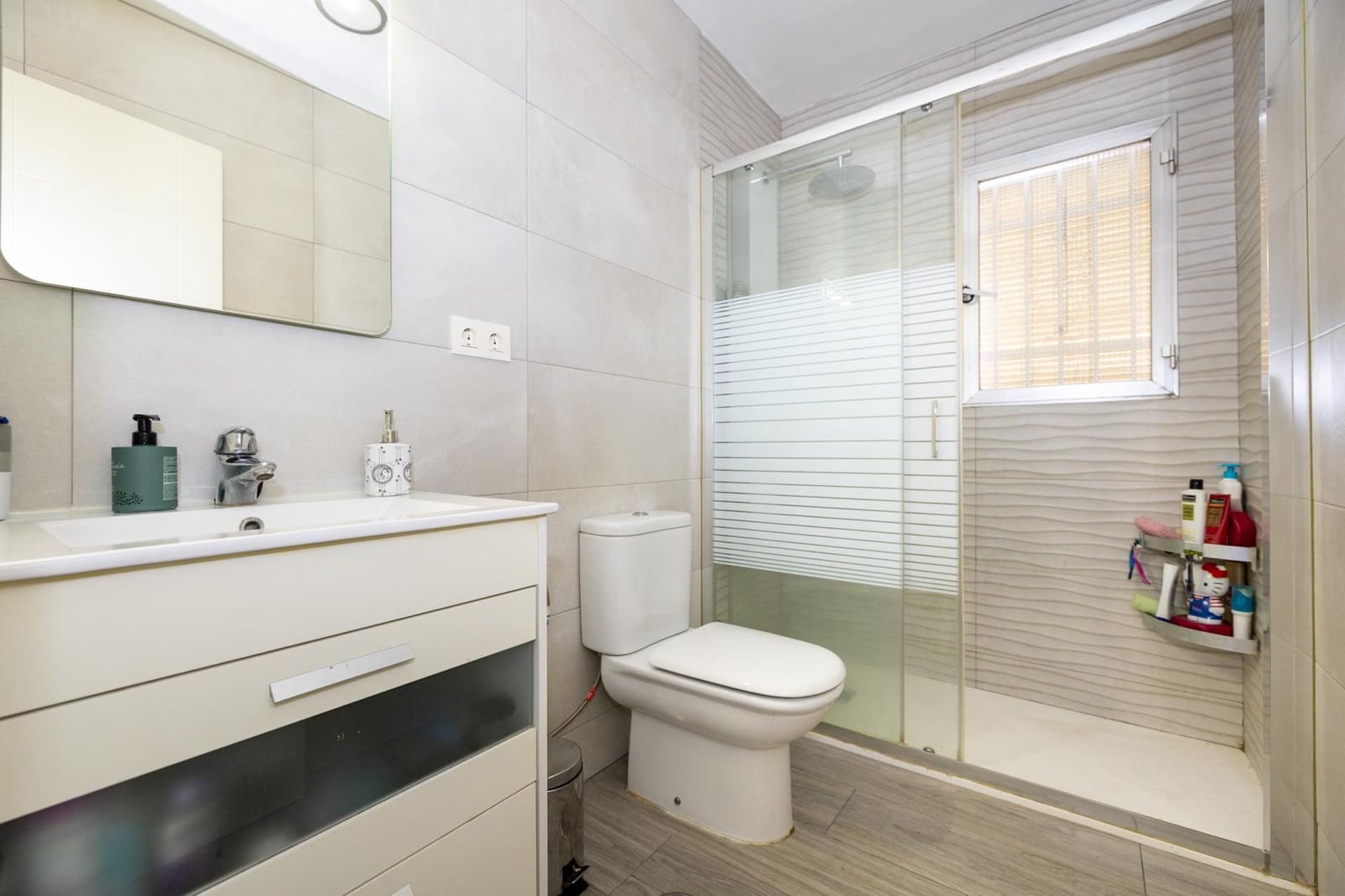 4 sypialnia Dom szeregowy na sprzedaż w Atarfe z garażem - 164 000 € (Ref: 9949455)