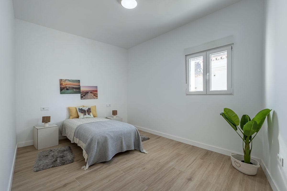2 chambre Villa/Maison Mitoyenne à vendre à Romilla - 143 900 € (Ref: 9952344)