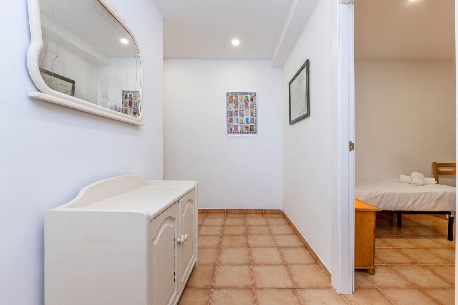 3 bedroom Apartment for rent in Granada city - € 800 (Ref: 9953844)