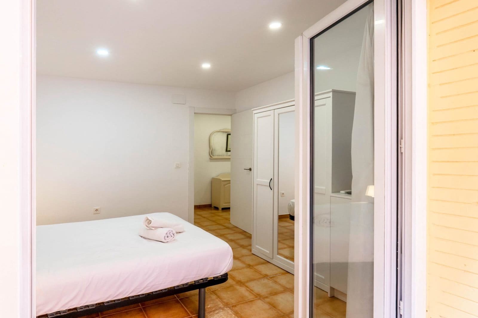 3 bedroom Apartment for rent in Granada city - € 800 (Ref: 9953844)