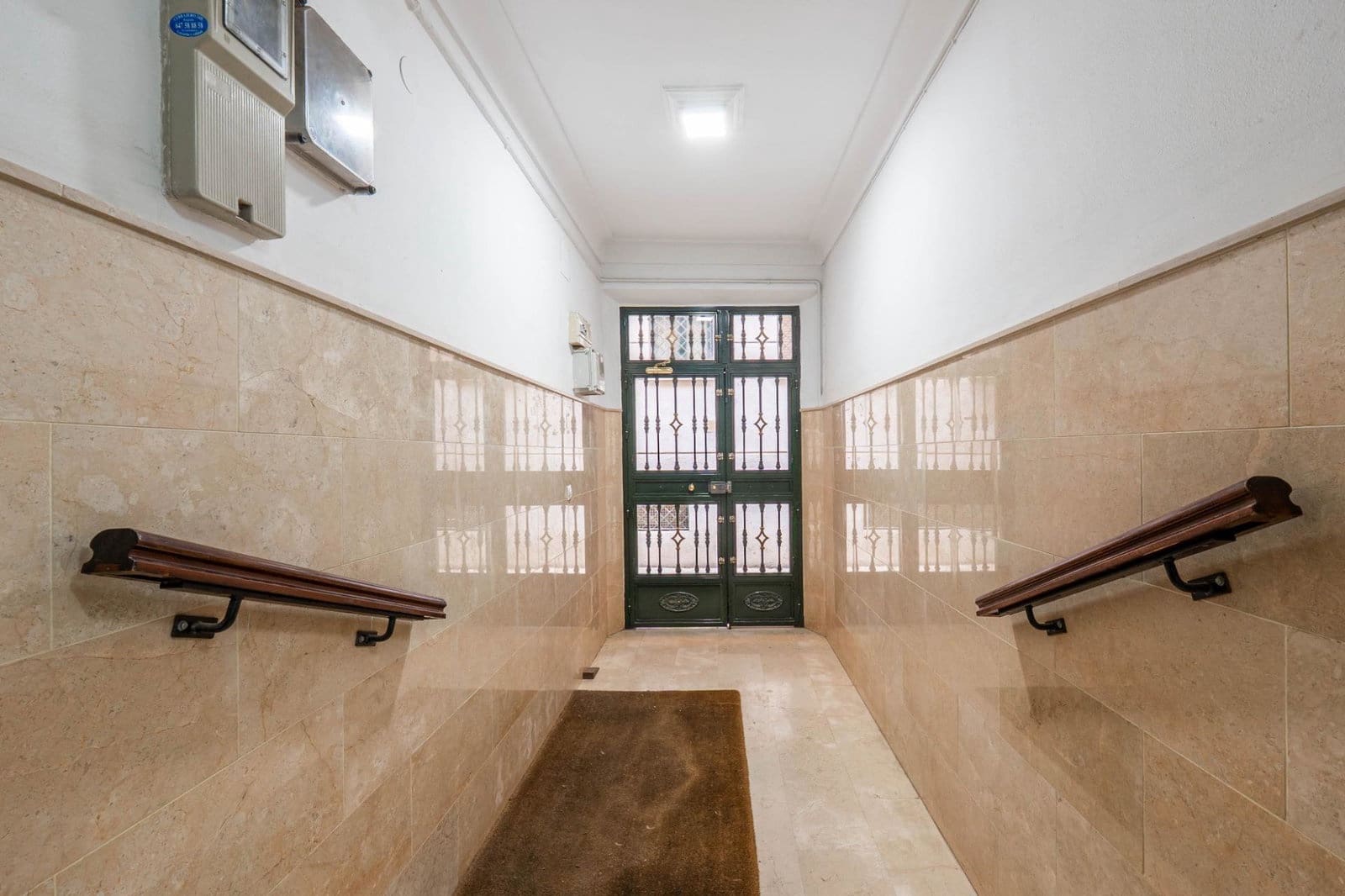 3 bedroom Apartment for rent in Granada city - € 800 (Ref: 9953844)
