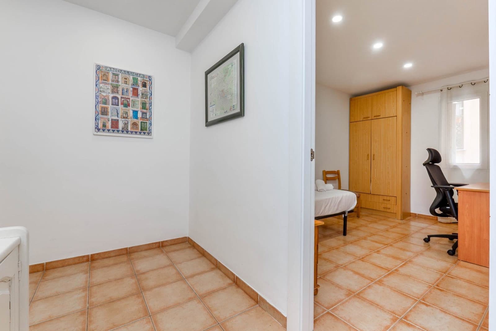 3 bedroom Apartment for rent in Granada city - € 800 (Ref: 9953844)