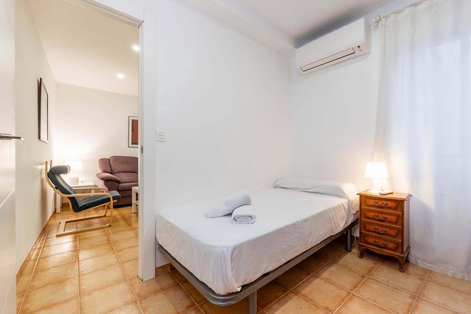 3 bedroom Apartment for rent in Granada city - € 800 (Ref: 9953844)