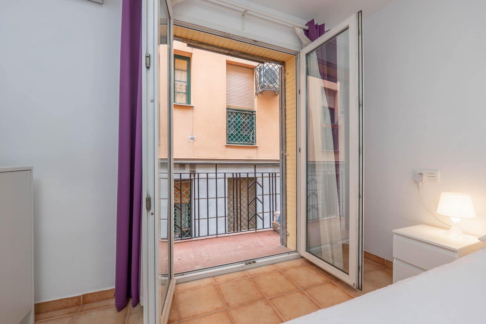 3 bedroom Apartment for rent in Granada city - € 800 (Ref: 9953844)