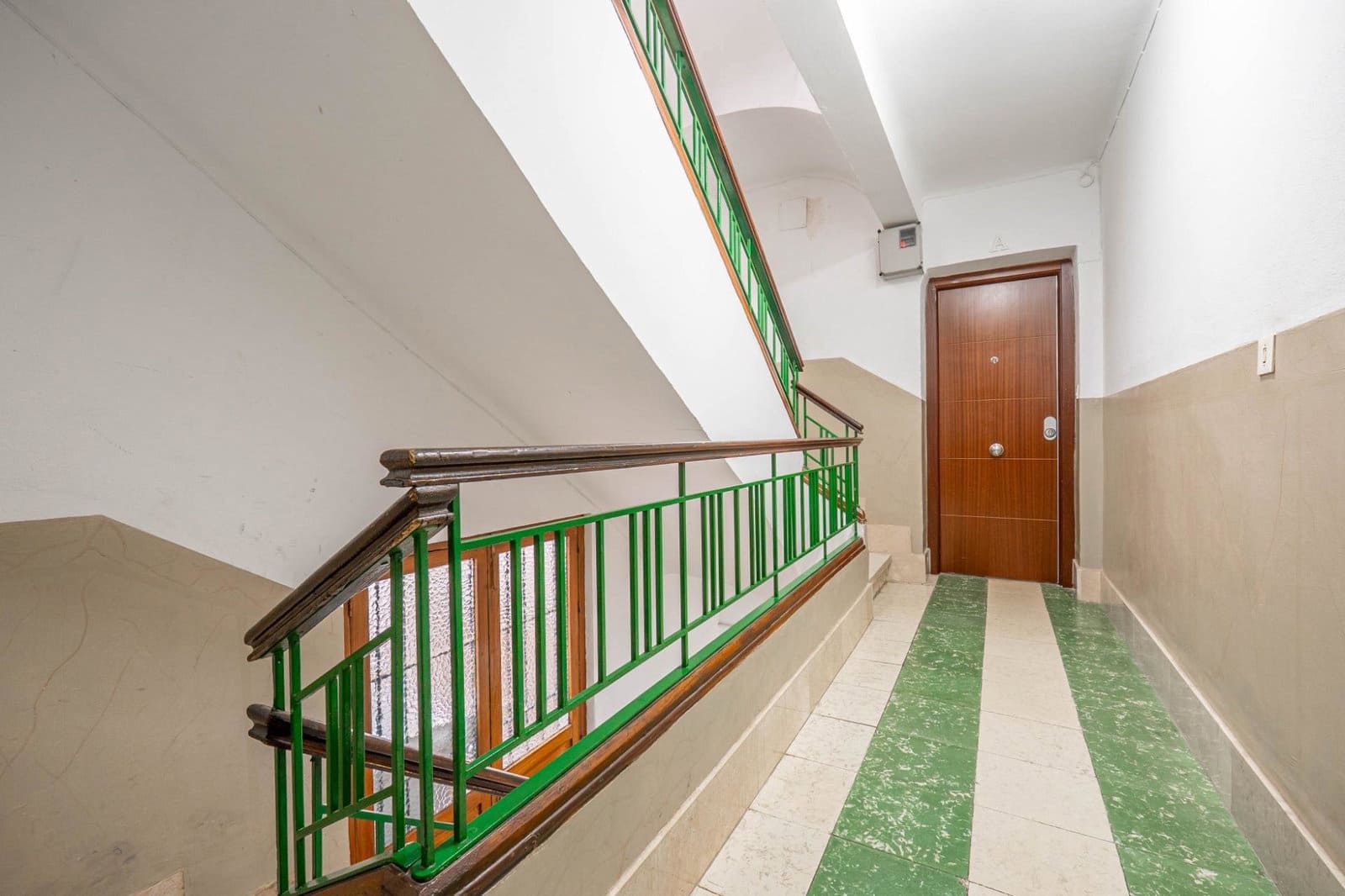 3 bedroom Apartment for rent in Granada city - € 800 (Ref: 9953844)