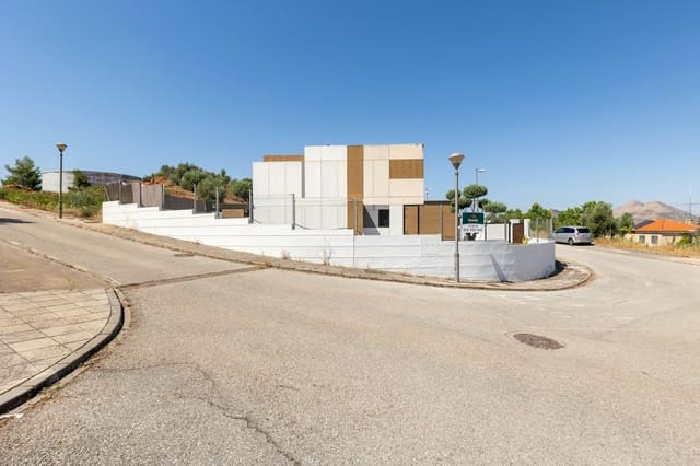 3 slaapkamer Rijtjeshuis te koop in Albolote met garage - € 305.000 (Ref: 9953953)