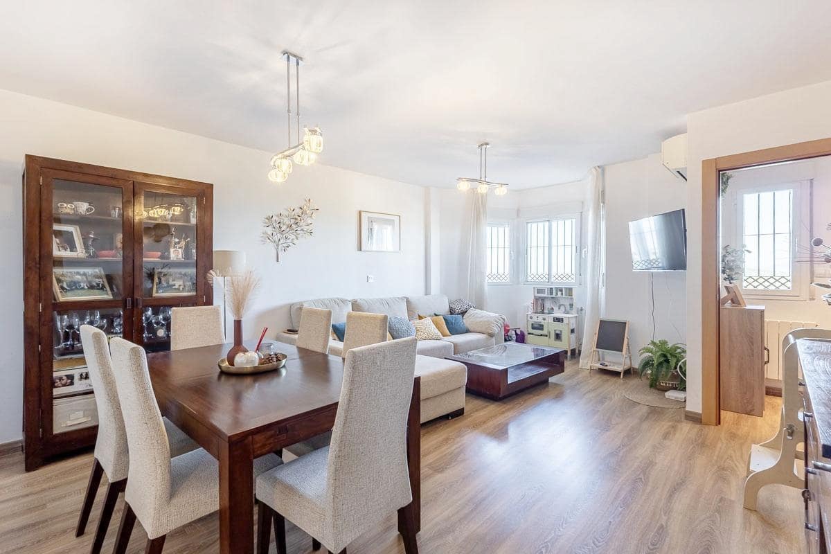 4 bedroom Terraced Villa for sale in Guevejar with garage - € 225,000 (Ref: 9959448)