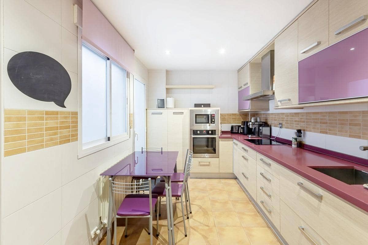 4 bedroom Terraced Villa for sale in Guevejar with garage - € 225,000 (Ref: 9959448)