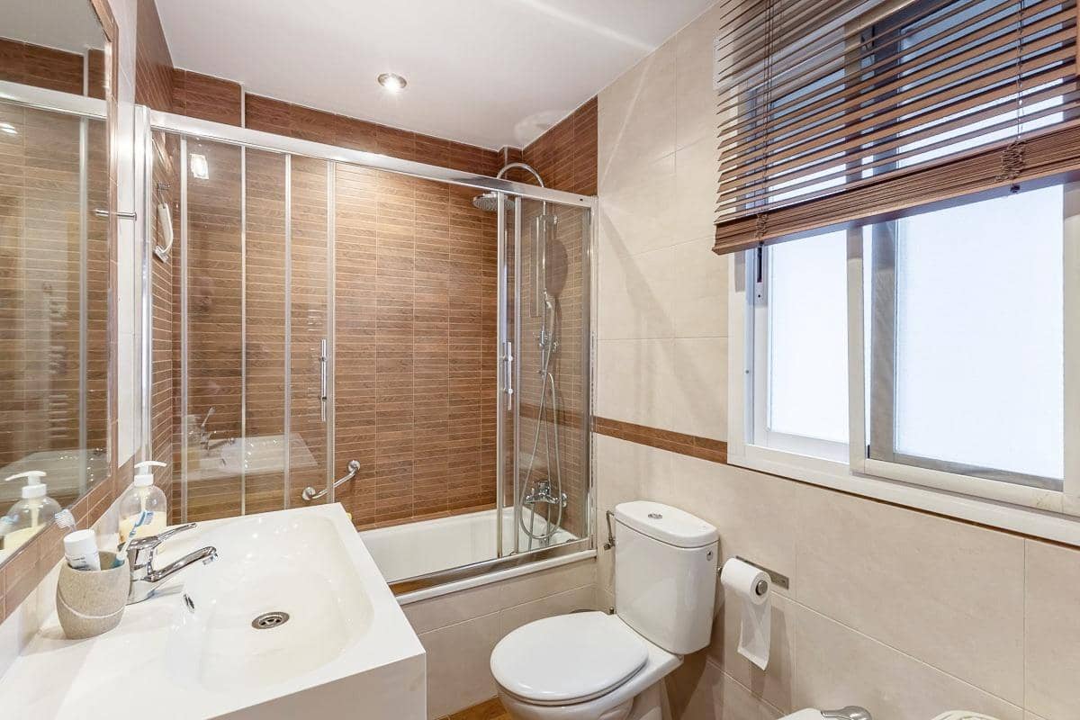 4 bedroom Terraced Villa for sale in Guevejar with garage - € 225,000 (Ref: 9959448)