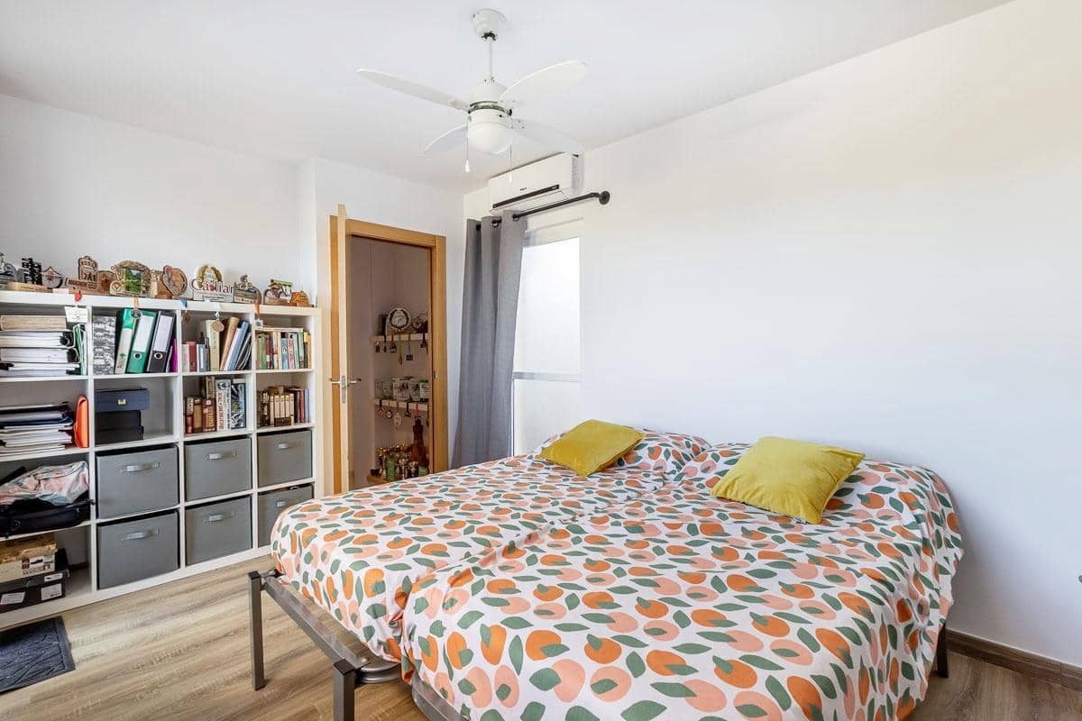 4 bedroom Terraced Villa for sale in Guevejar with garage - € 225,000 (Ref: 9959448)
