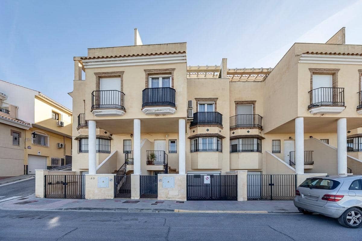4 bedroom Terraced Villa for sale in Guevejar with garage - € 225,000 (Ref: 9959448)