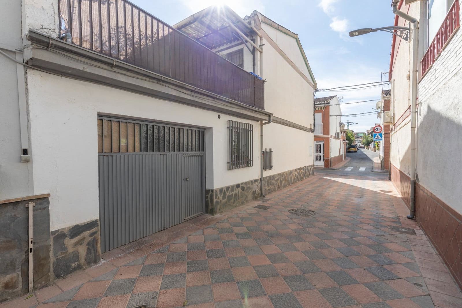 3 bedroom Terraced Villa for sale in Armilla with garage - € 220,000 (Ref: 9962370)