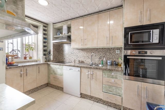 3 quarto Moradia em Banda para venda em Armilla com garagem - 220 000 € (Ref: 9962370)
