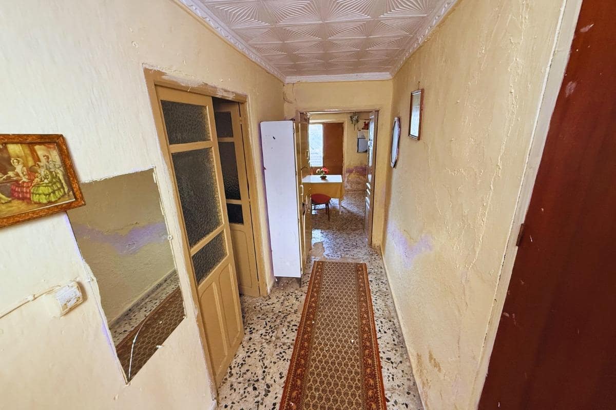 3 bedroom Villa for sale in Jatar - € 35,000 (Ref: 9966689)