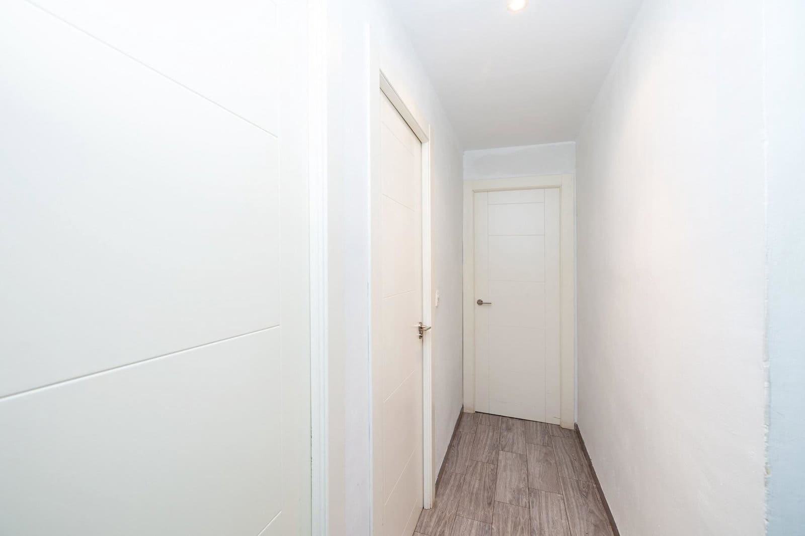 4 Zimmer Apartment zu verkaufen in Granada Stadt - 285.000 € (Ref: 9966690)