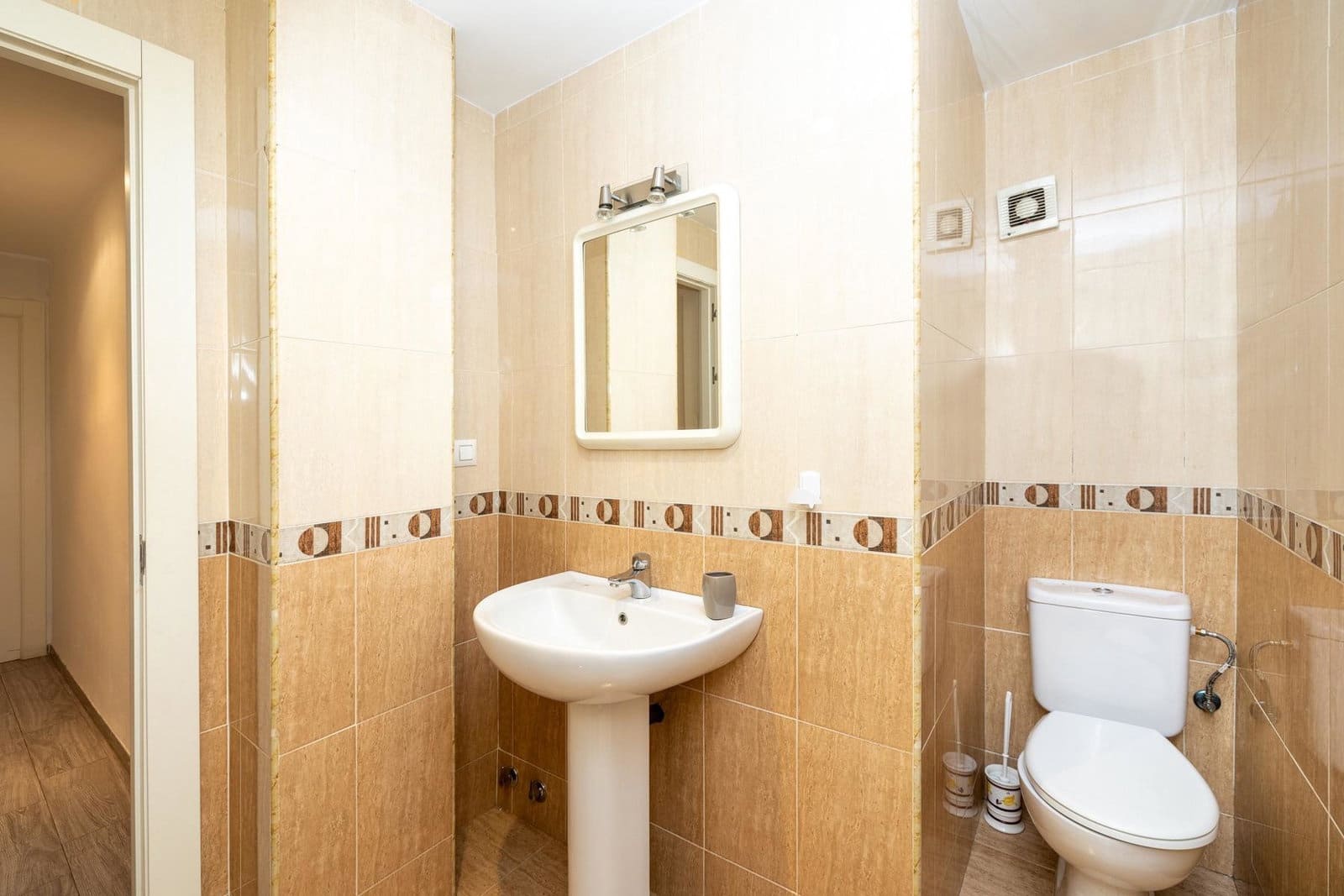 4 Zimmer Apartment zu verkaufen in Granada Stadt - 285.000 € (Ref: 9966690)