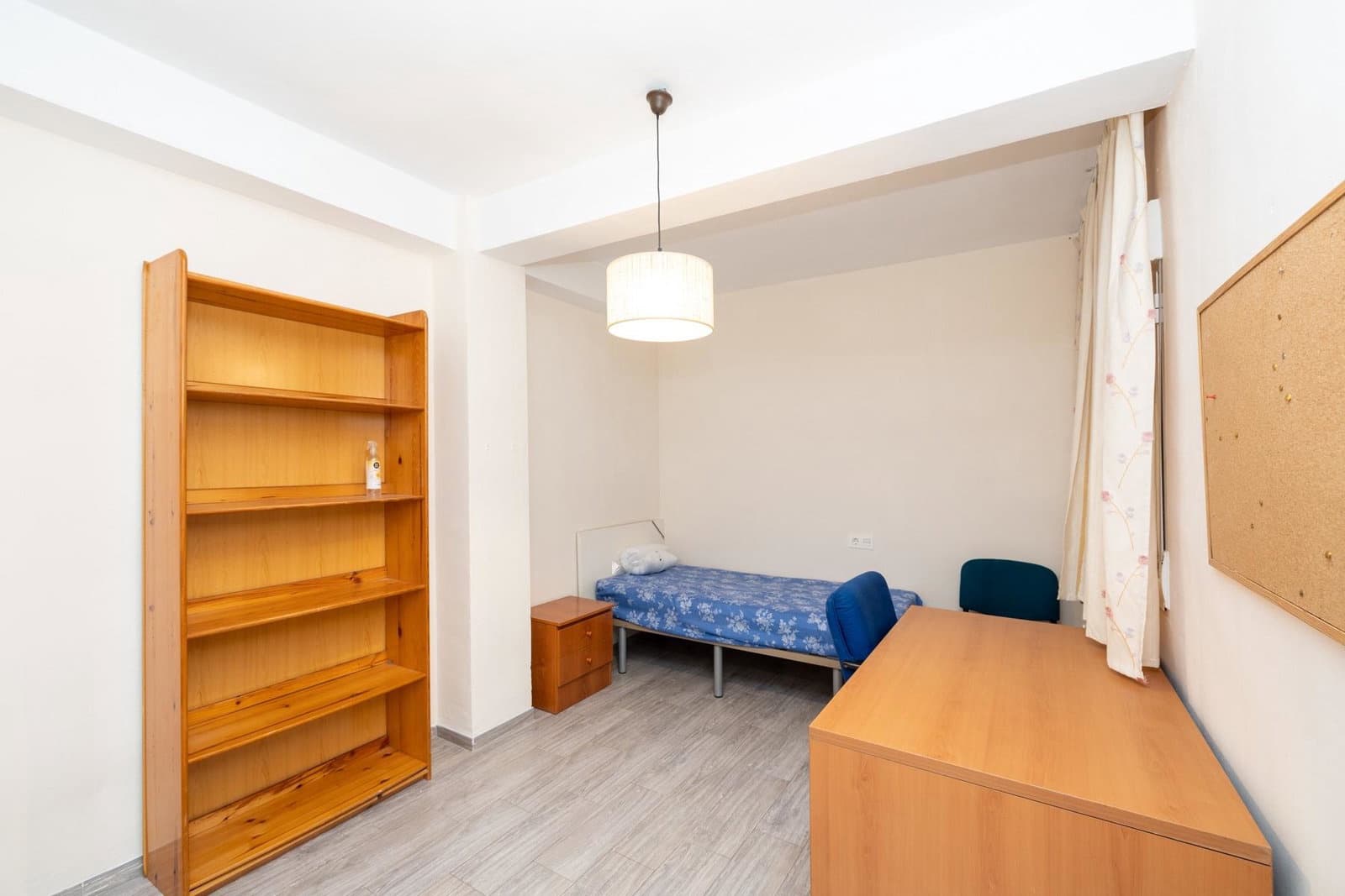 4 Zimmer Apartment zu verkaufen in Granada Stadt - 285.000 € (Ref: 9966690)