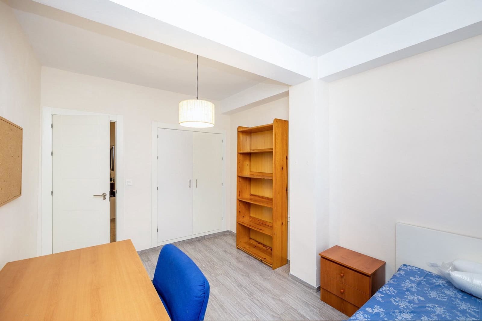 4 Zimmer Apartment zu verkaufen in Granada Stadt - 285.000 € (Ref: 9966690)