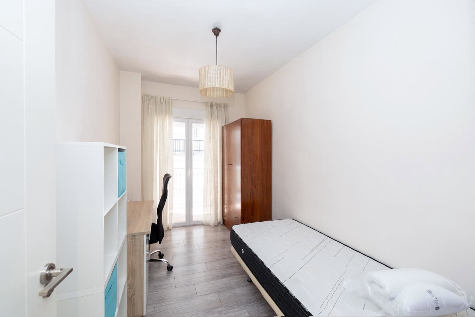 4 Zimmer Apartment zu verkaufen in Granada Stadt - 285.000 € (Ref: 9966690)