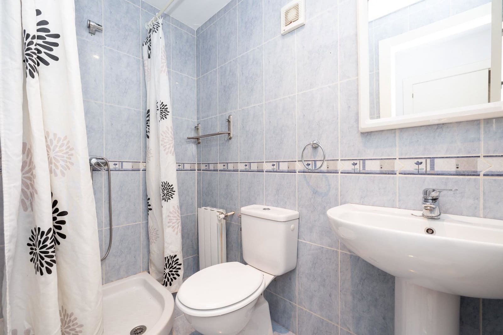 4 Zimmer Apartment zu verkaufen in Granada Stadt - 285.000 € (Ref: 9966690)