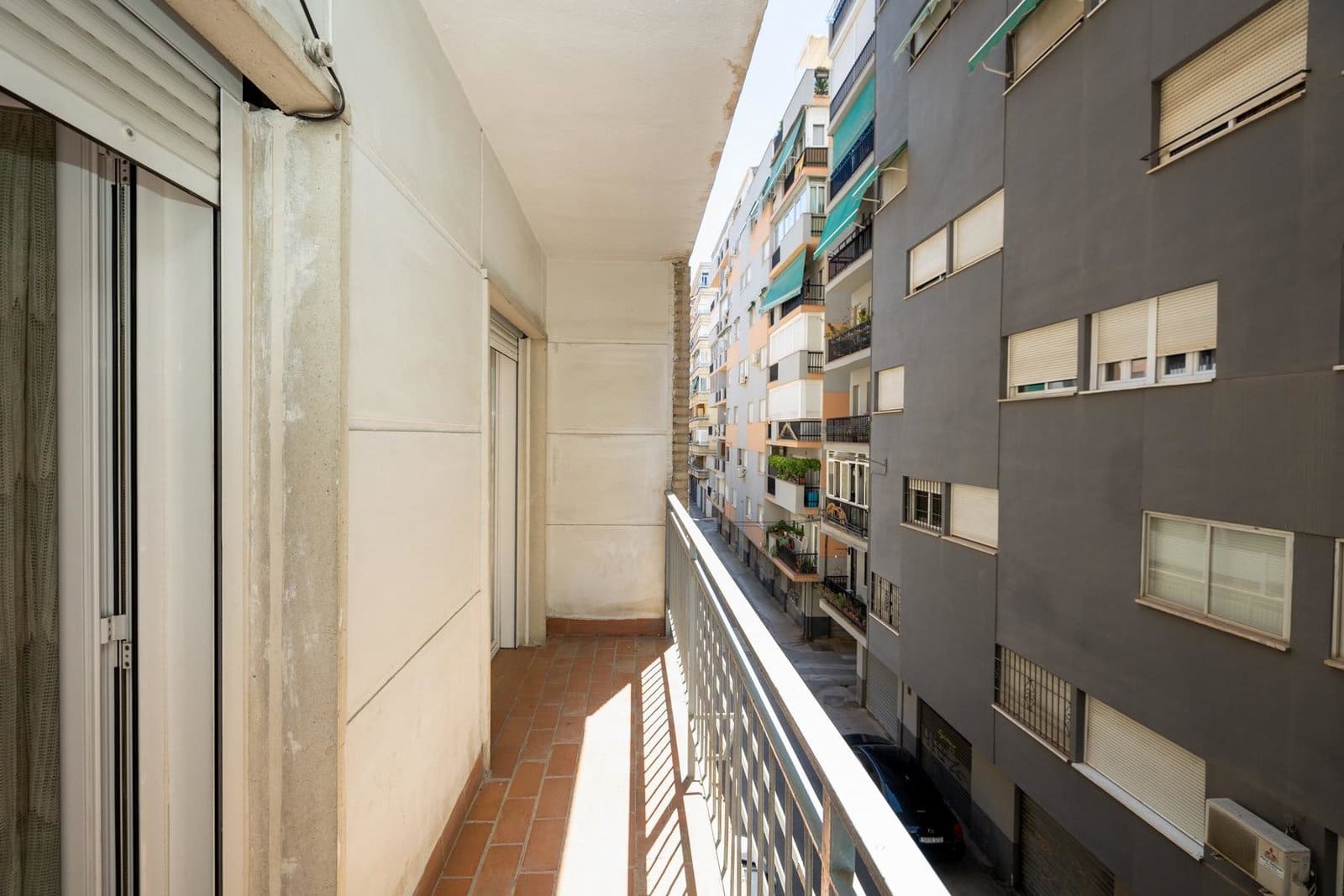 4 Zimmer Apartment zu verkaufen in Granada Stadt - 285.000 € (Ref: 9966690)