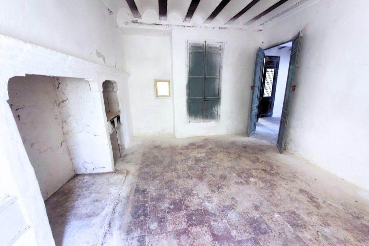 8 soverom Villa til salgs i Alamedilla med garasje - € 200 000 (Ref: 9968122)