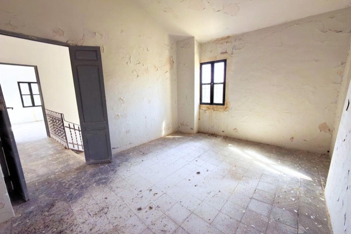 8 soverom Villa til salgs i Alamedilla med garasje - € 200 000 (Ref: 9968122)