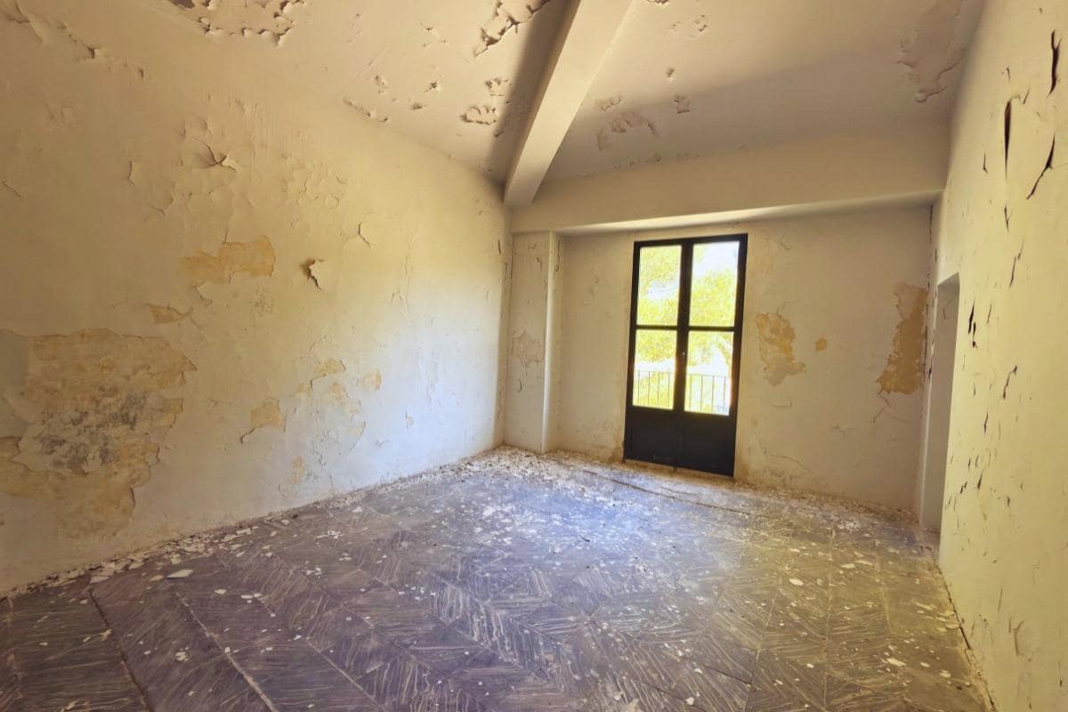 8 soverom Villa til salgs i Alamedilla med garasje - € 200 000 (Ref: 9968122)