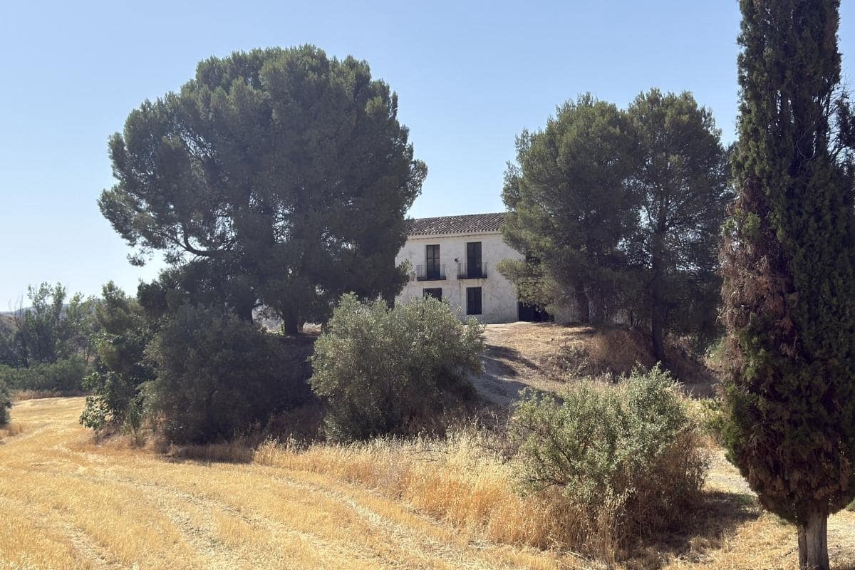 8 soverom Villa til salgs i Alamedilla med garasje - € 200 000 (Ref: 9968122)