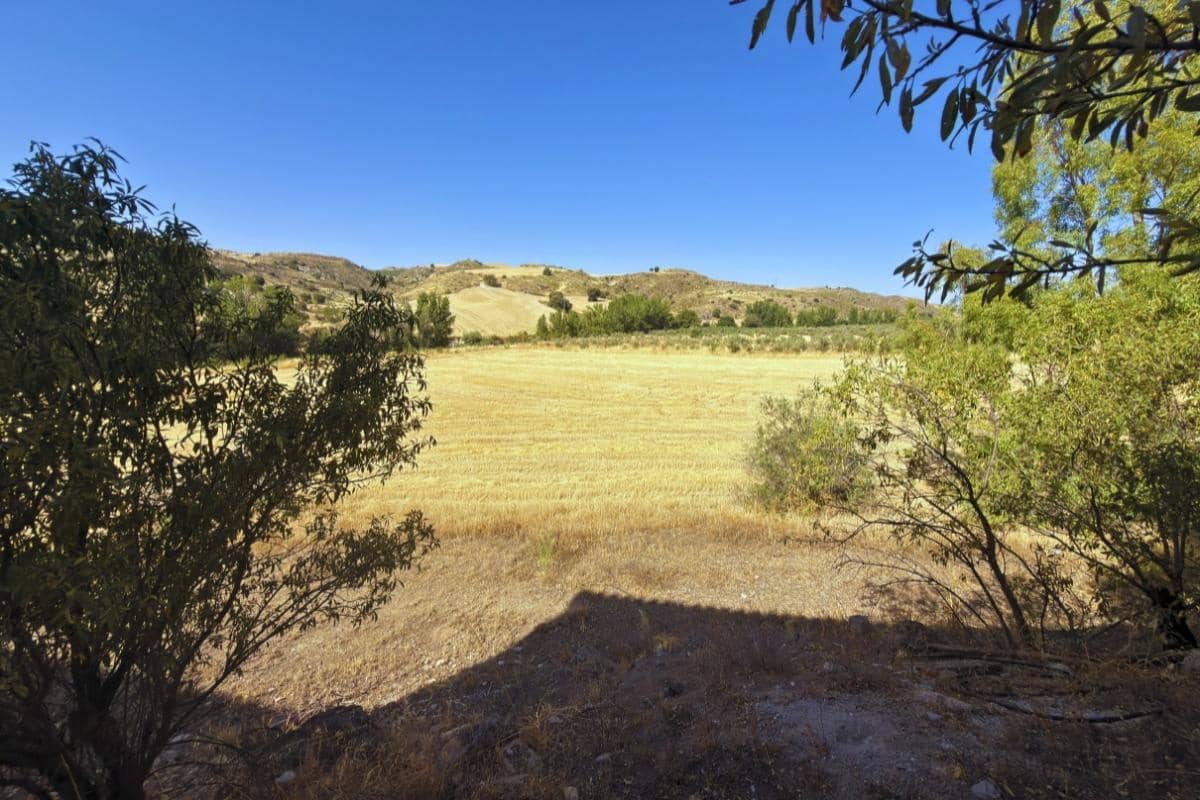 8 soverom Villa til salgs i Alamedilla med garasje - € 200 000 (Ref: 9968122)