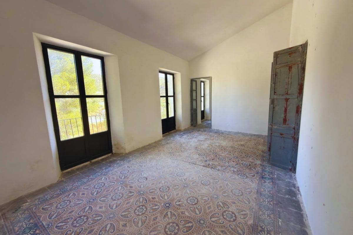 8 soverom Villa til salgs i Alamedilla med garasje - € 200 000 (Ref: 9968122)