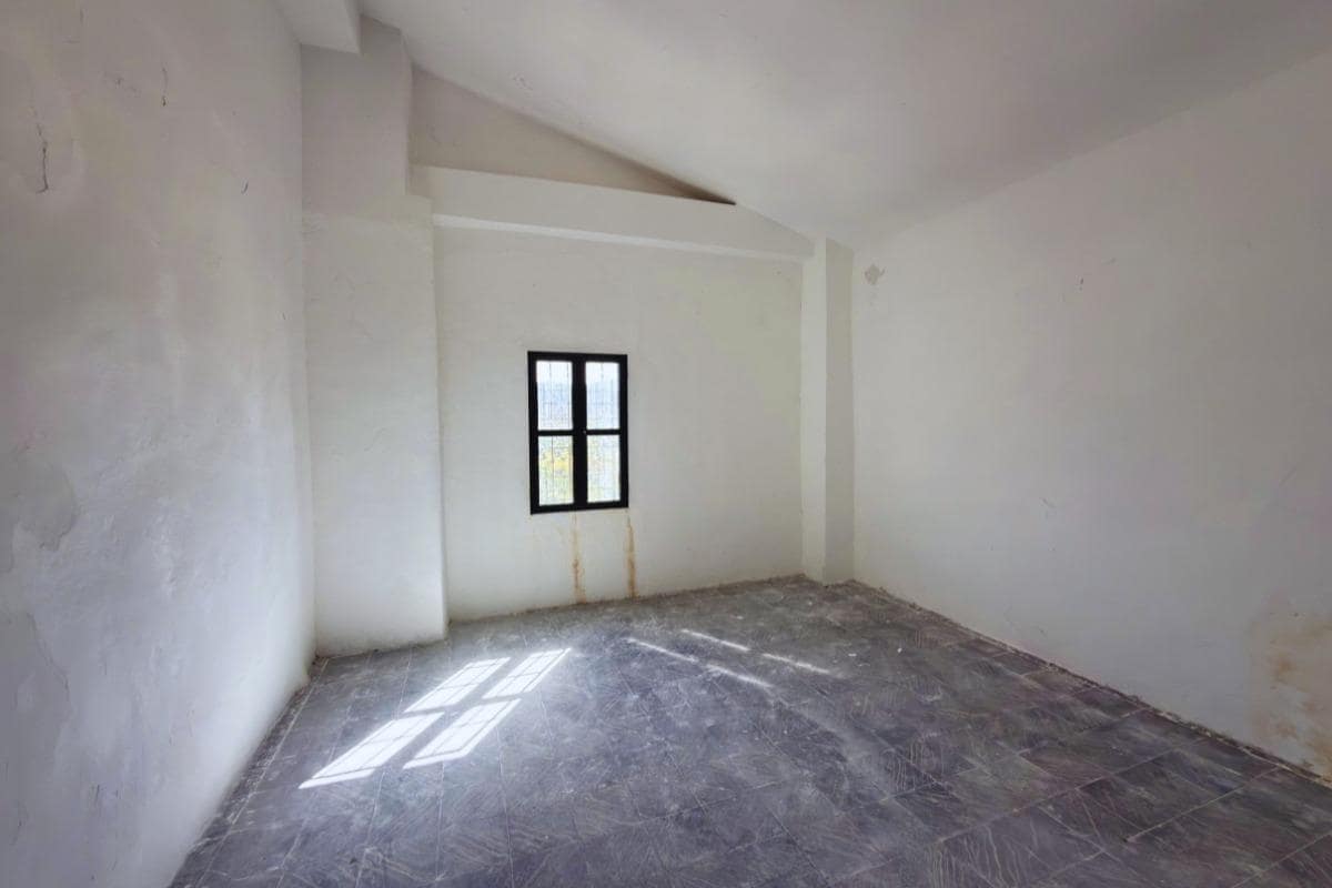 8 soverom Villa til salgs i Alamedilla med garasje - € 200 000 (Ref: 9968122)
