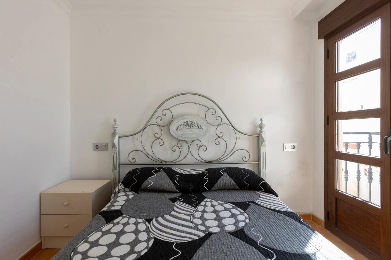 7 bedroom Villa for sale in Almunecar - € 390,000 (Ref: 9973353)
