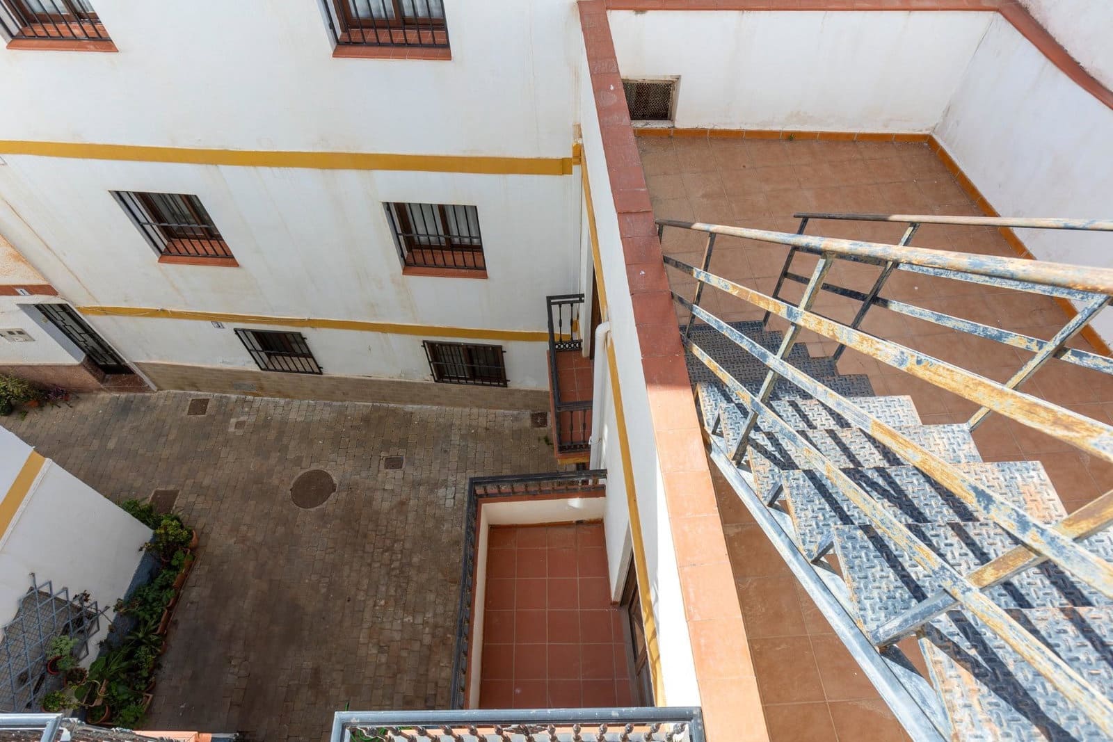 7 bedroom Villa for sale in Almunecar - € 390,000 (Ref: 9973353)