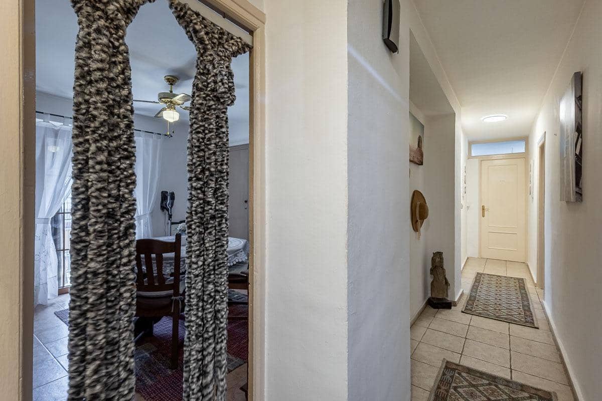 4 soveværelse Villa til salg i Moclin med garage - € 89.000 (Ref: 9973354)
