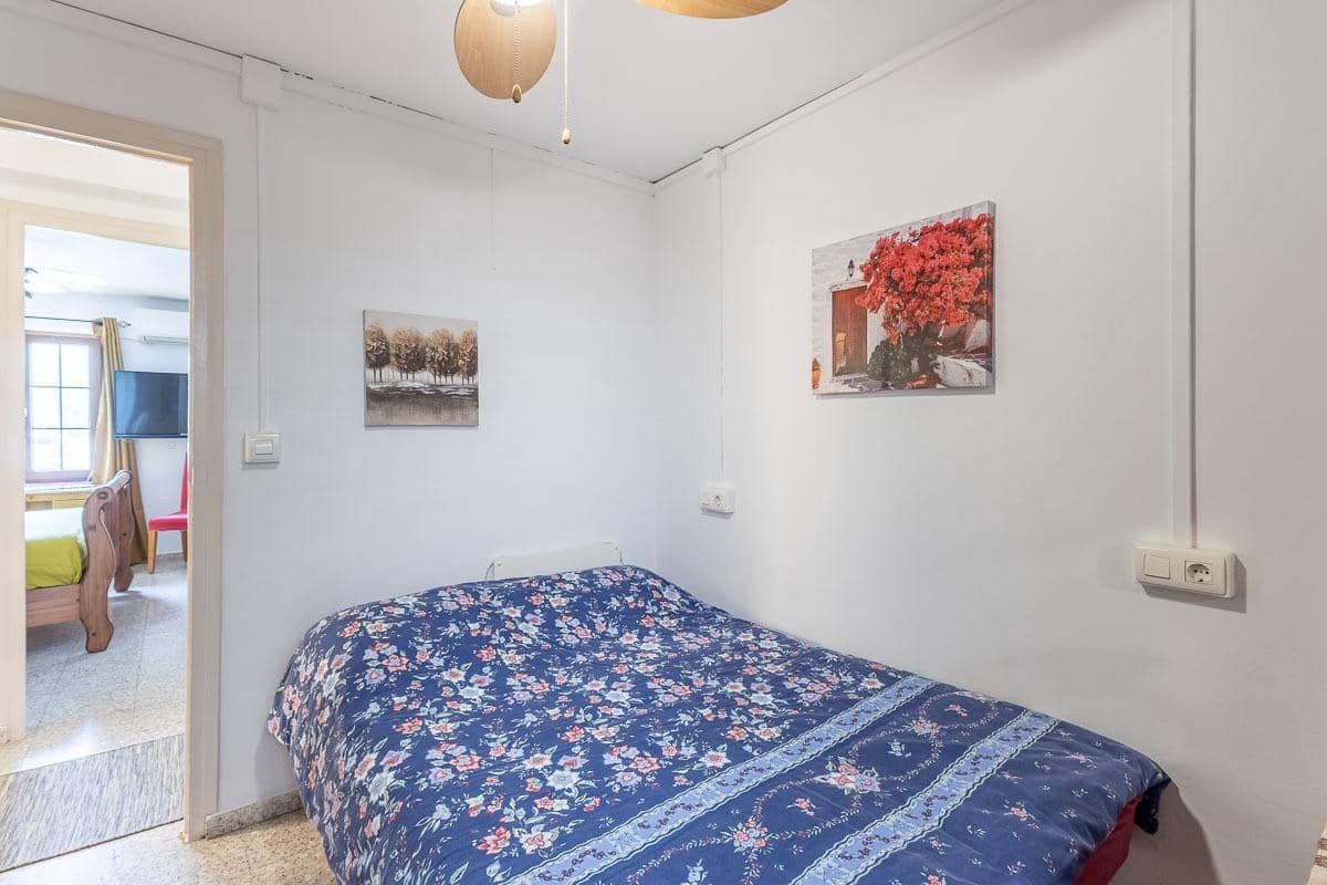 4 soveværelse Villa til salg i Moclin med garage - € 89.000 (Ref: 9973354)