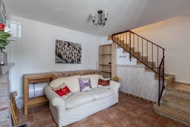 4 soveværelse Villa til salg i Moclín med garage - € 89.000 (Ref: 9973354)